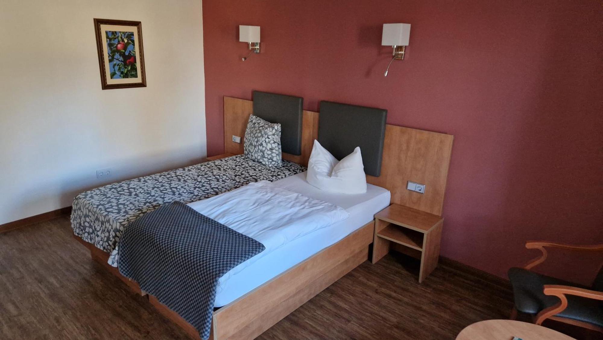 Hotel Garni Demmel & Cie Rohrsheim エクステリア 写真
