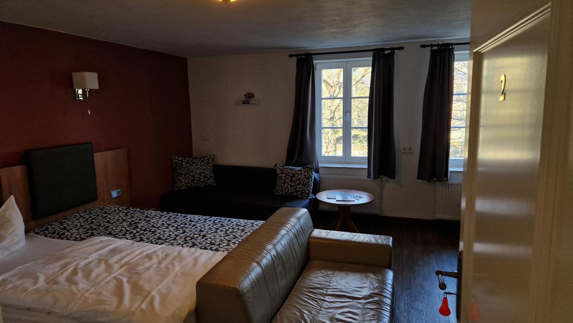 Hotel Garni Demmel & Cie Rohrsheim エクステリア 写真