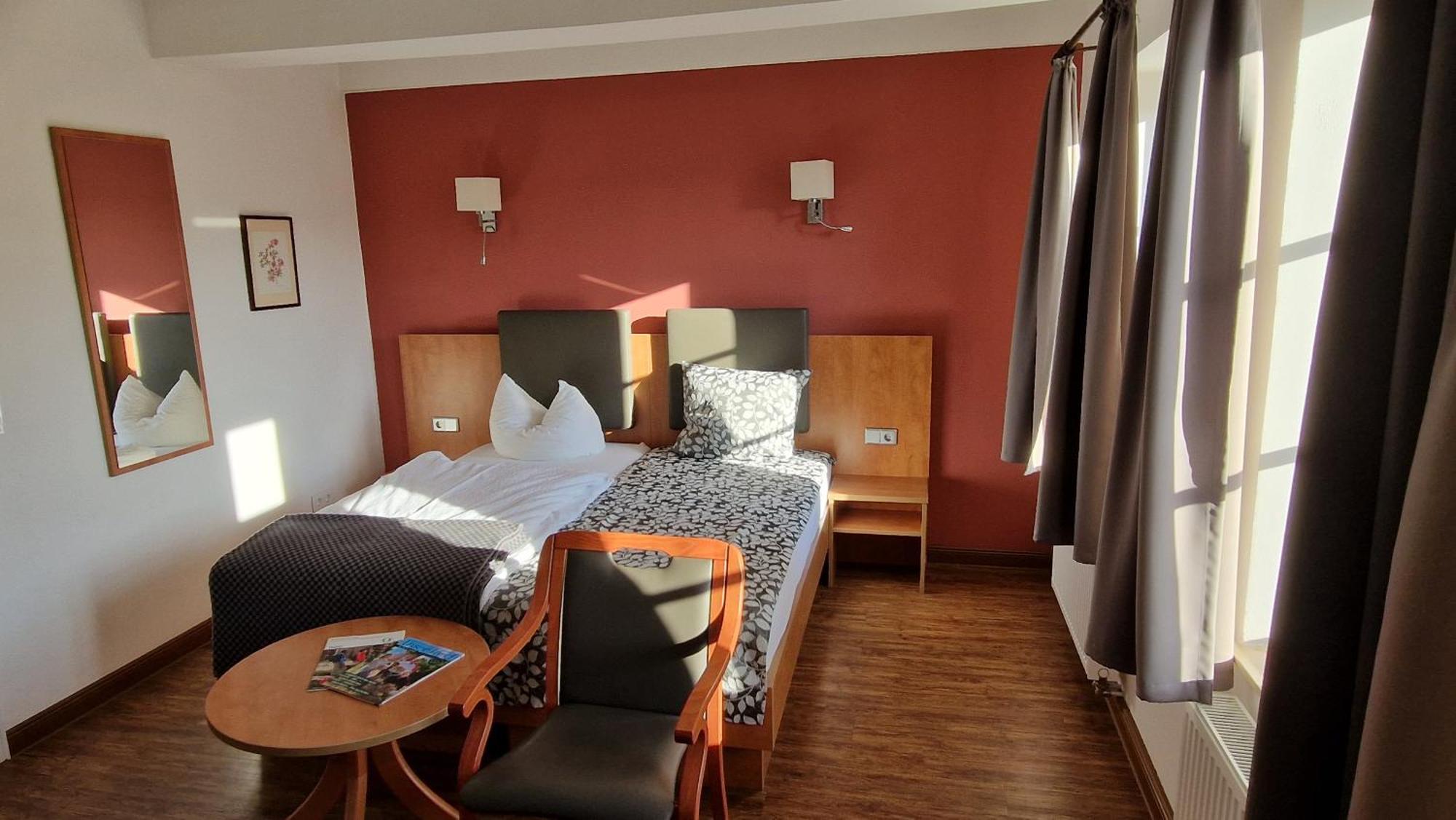 Hotel Garni Demmel & Cie Rohrsheim エクステリア 写真